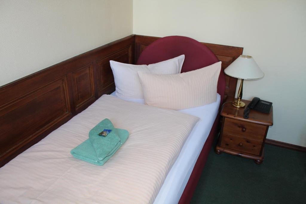 Hotel Garni Am Dippeplatz Quedlinburg Pokój zdjęcie